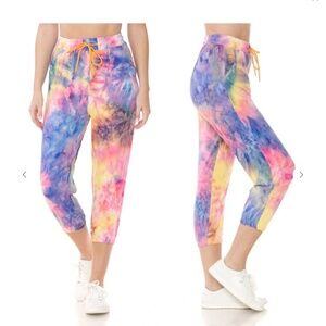 NWT Buttery Soft Tie Dye Capri Jogger in Fuchsia Mix